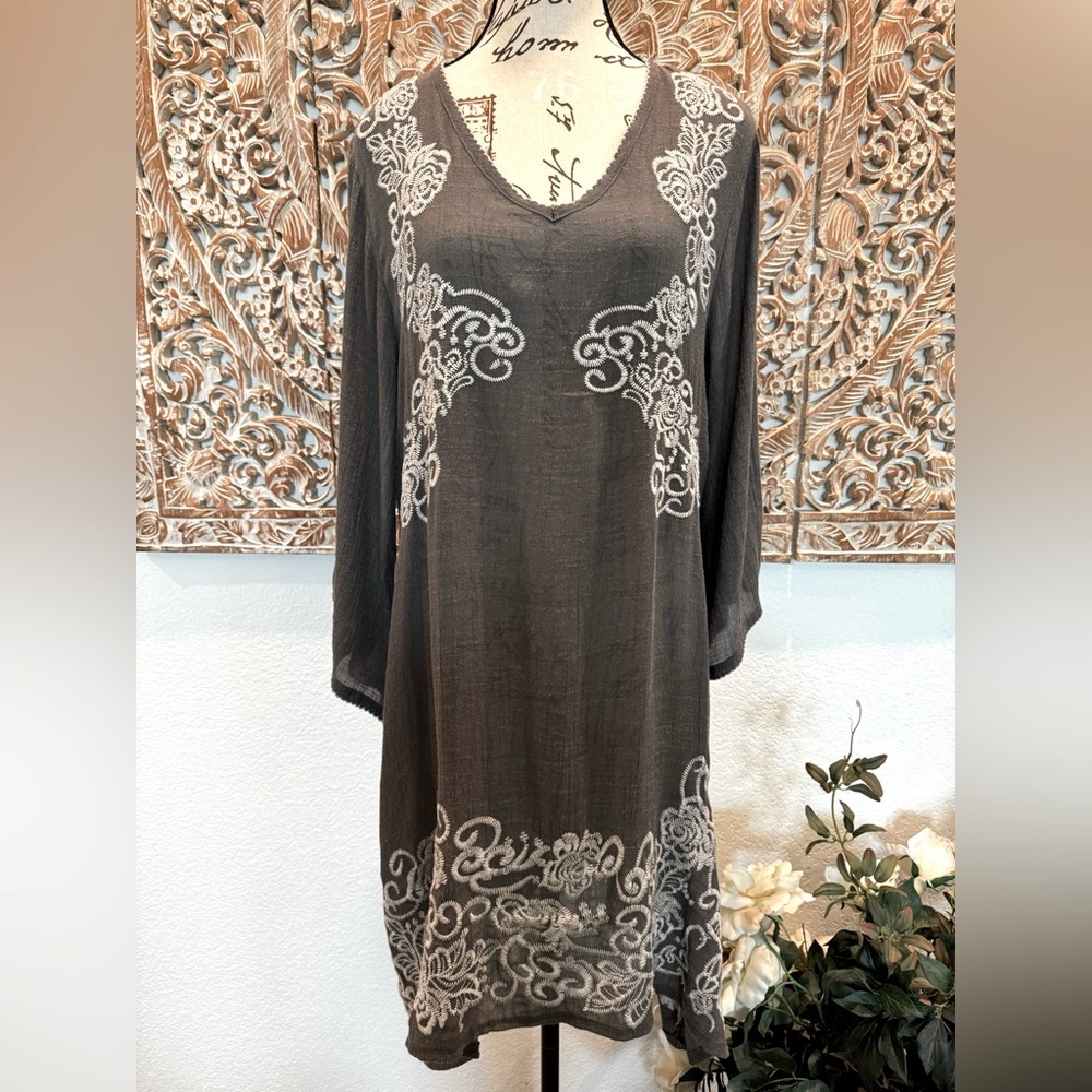 Urban Mangoz Gray Lightweight Dress with Floral Embroidery Midi Dress- size M
